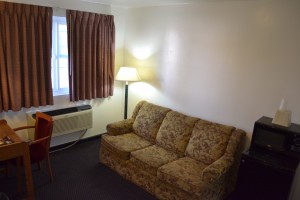 Comfort Inn Santa Cruz - Seating Area in King Hot Tub Bedroom